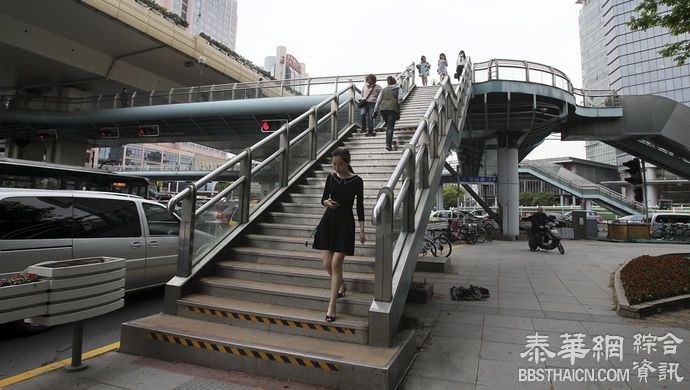 上海考虑调整地铁14号线方案，华山路天桥又说“不拆”了