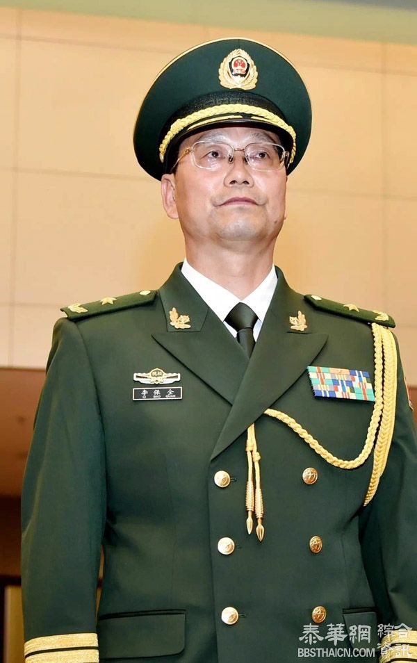 ​武警部队举行晋衔仪式，孔令强等13名警官晋升少将警衔