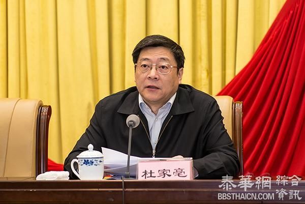 湖南省长诉说骑车难：被交警拦车教训，冲的士打手势被说摆谱