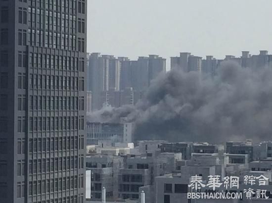 河南一服装厂连续爆炸 多人被困