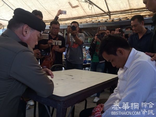 运钞车司机监守自盗银行保险柜 1100万只追回570万