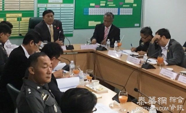 曼谷市副市长阿萨温警上将:佔道水门摆摊 8月1日前须搬   摊贩呼吁市政府寻找摊位新地点