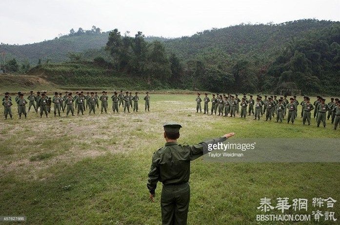 缅甸克钦独立军：如同克隆的第二个解放军(组图)