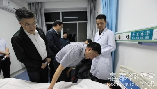 湖北宜昌大巴车侧翻致学生2死10伤，该车被指长期接送学生