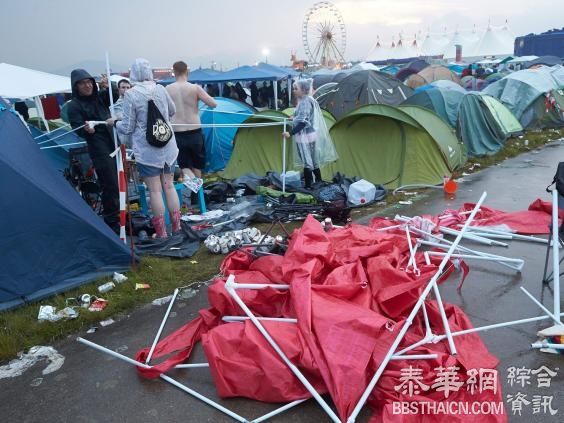 露天摇滚音乐节遭雷击 80人受伤数人伤势严重(图/视频)