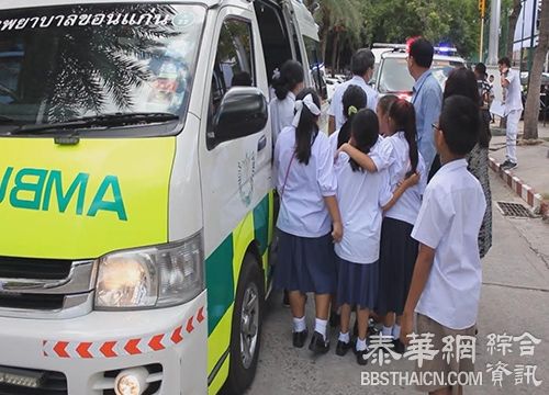 坤敬81小学生疑吃过期牛奶送医