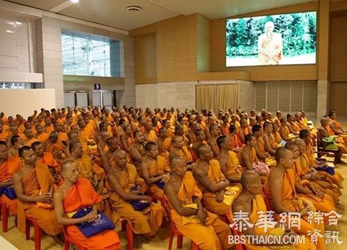 七府寺庙住持和僧团前往法身寺表示支持