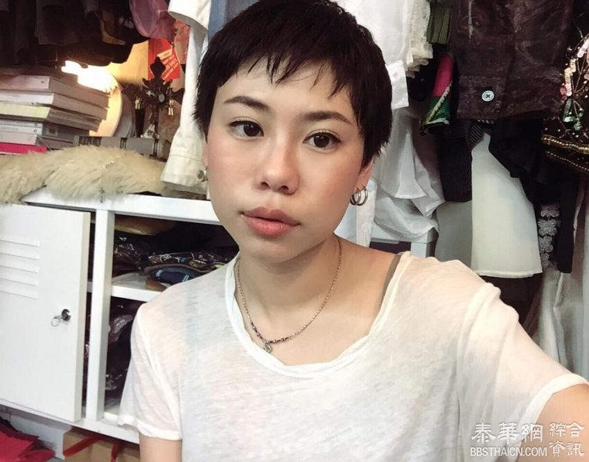 地铁扶梯夹鞋带 女乘客获地铁工作人员及陌生乘客的热心帮助脱险