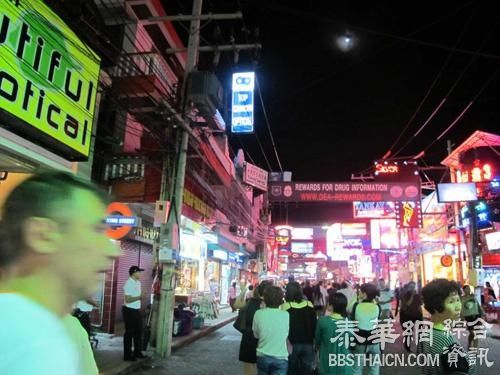 曼谷、芭堤雅夜色下的诱惑    闲逛芭堤雅的红灯区