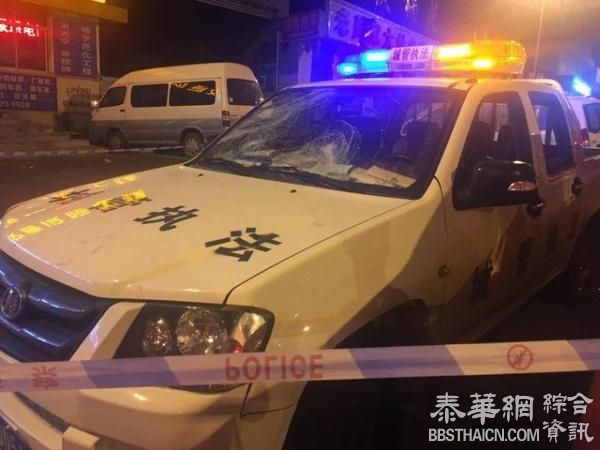 西安雁塔发生城管与商贩冲突：城管1死6伤，多车受损