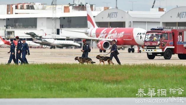 曼谷廊曼机场举行反恐搜爆演练