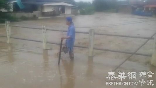 清迈多地暴雨大片农田被淹山体滑坡 小心山洪爆发