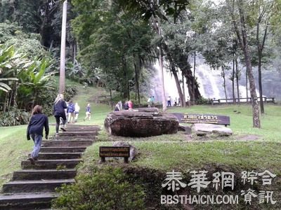 全国各地降雨频繁连降雨涨水 泰北多景区禁游