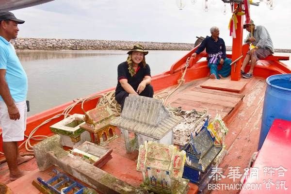 解决当地垃圾处理问题    春蓬府塔谢县县长打造海底神龕珊瑚礁