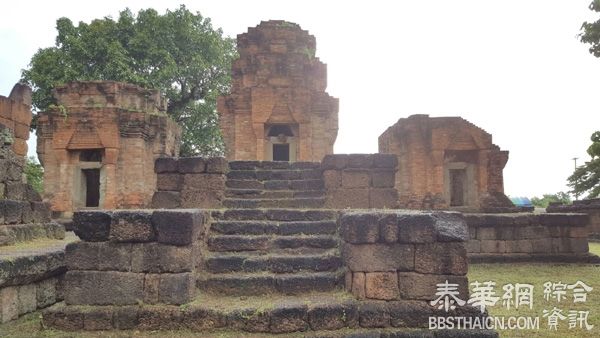 武里喃府农宏古石宫千年牌匾陈列美国博物馆 歷史学学家提议吁索回