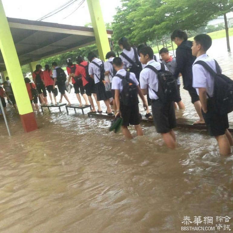 拉农爆连日暴雨来袭发山洪 逾50民房受灾 多条公路瘫痪