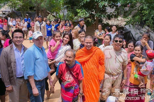 泰星Poo-Note乡间做功德 曾经相爱不能长相厮守不做情人还是朋友