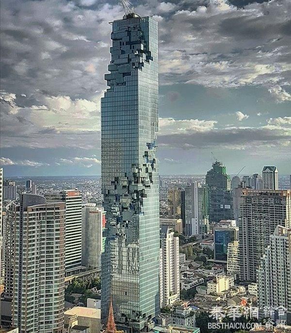 泰国第一高楼竣工：仿佛分分钟要倒的样子…