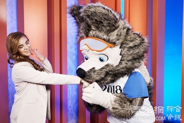2018俄罗斯世界杯官方吉祥物揭晓，卡通“狼”高票当选