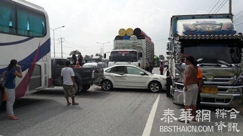 曼谷旅游巴士清迈车祸    日本客受伤