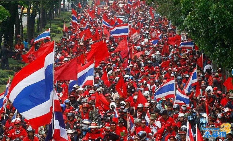 泰国红衫军 扳倒艾比希政府指日可待？