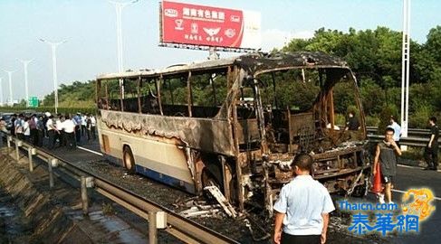 湖南长沙机场大巴疑似爆炸 至少2人死亡10人伤