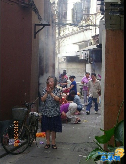 上海人你知道南京路步行街有个庙吗？