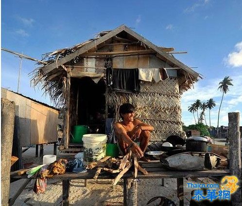 泰国安达曼海岸无国籍护照的海上莫肯人