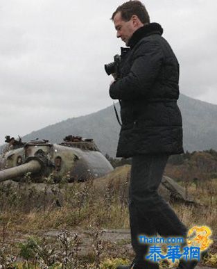 俄罗斯总统视察俄日争议岛屿