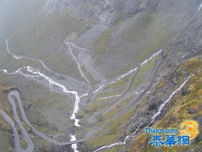 這樣的路，想不想開車？