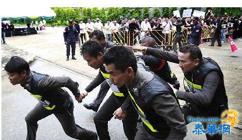 警方举行演习 保障选举日安全