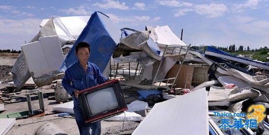 新疆玛纳斯一处工地遭百余人持械打砸