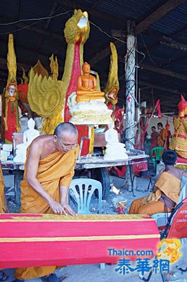 เที่ยววัฒนธรรมสืบสานประเพณี 34ปี แห่เทียนพรรษาฯเมืองอุบลฯ