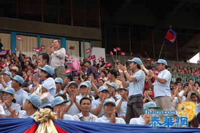 重谱盛世音符  共奏和谐乐章 柬泰政治人物足球友谊赛圆满落幕