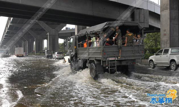 曼谷淹水情况 料下月初好转