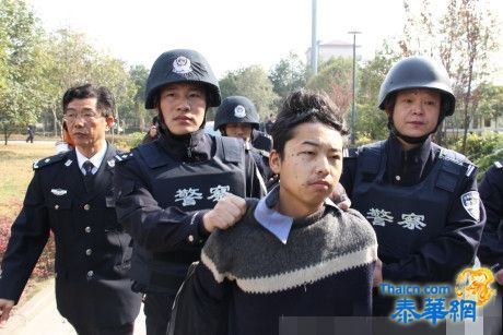 武汉建行爆炸案嫌犯父亲称幕后有人操纵儿子