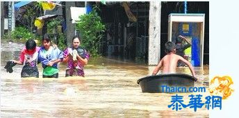 南部地区暴雨引发洪灾 不少游客受困酒店