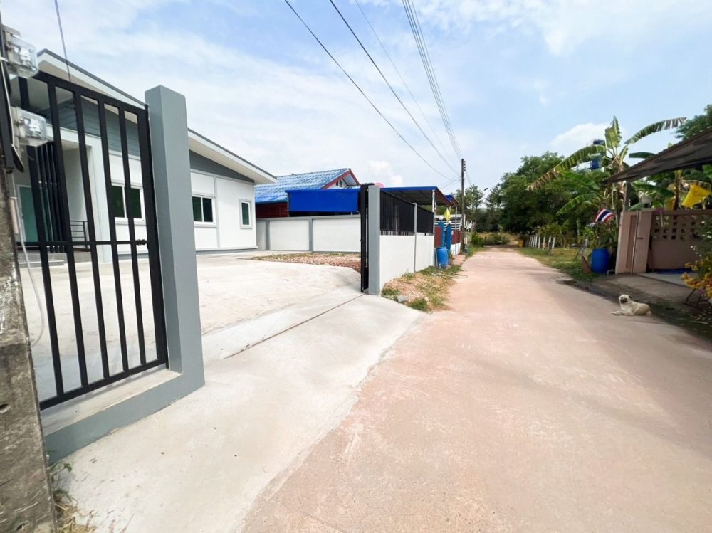 巴真府地区单层独立式住宅,全新,可立即入住 !-3