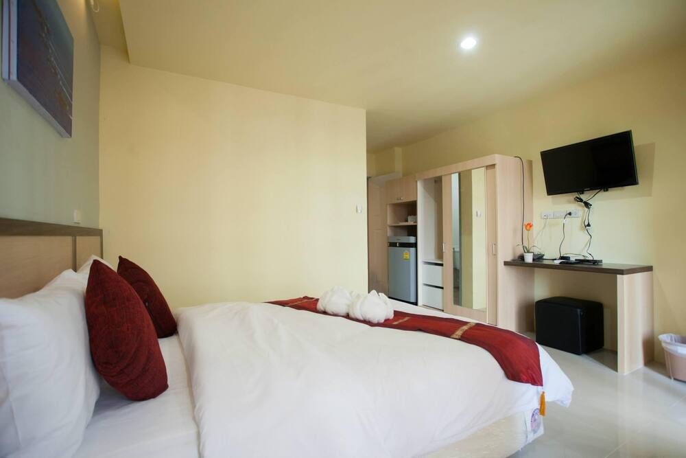 AA Residence Sriracha Apartment 位于工业园区附近，交通便利，配套设施齐全-8