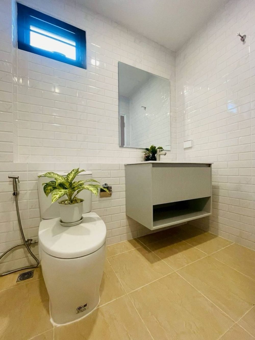 Ariya-Sriracha 项目，两层双拼别墅，极简风格-16