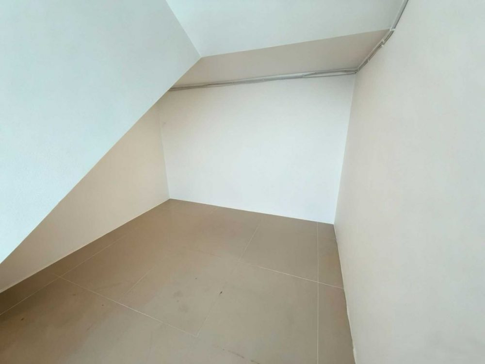 The Pine Sriracha , J-Pack购物中心附近的双拼别墅-9