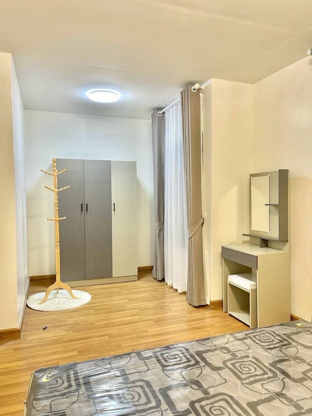 现代风格住宅，拎包入住，交通便利-11