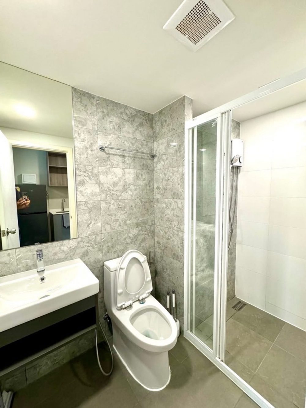 Atmoz Serene 全新公寓，安静整洁，拎包入住-4