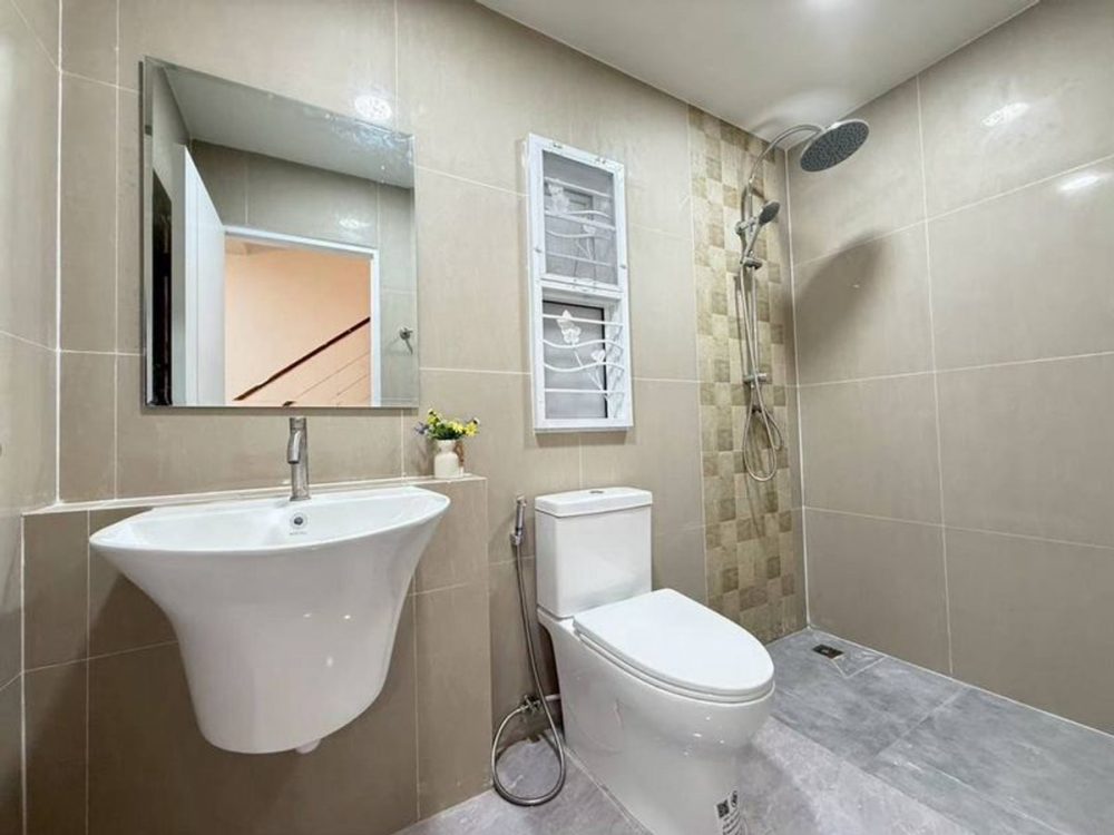 The Central Village 2 三卧室联排别墅，拐角单元，位于是拉差中心地段的黄金地段-13