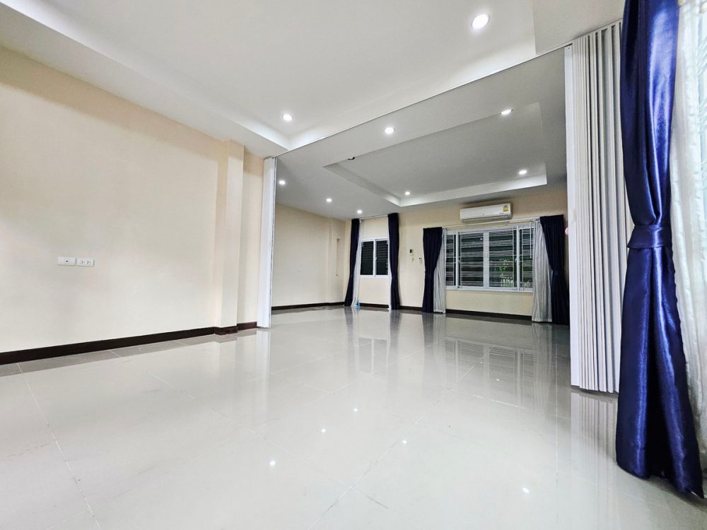 Coco Hill Laem Chabang房子状况极佳，宛如新房，随时可以入住-4