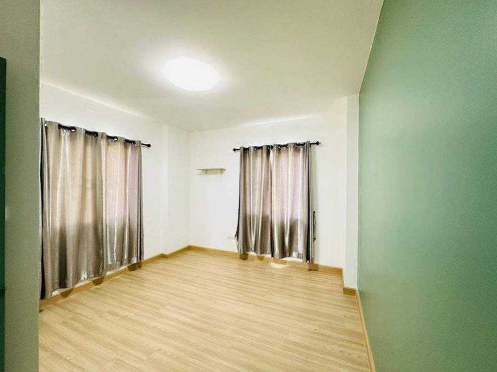 Tada Town Aura 翻新过的两层独立式住宅-11