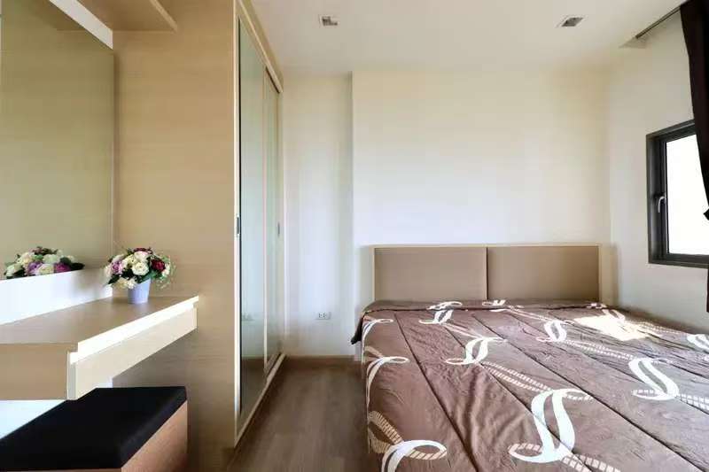 Sonrisa Sriracha 房间漂亮且设施齐全，可以直接入住-11