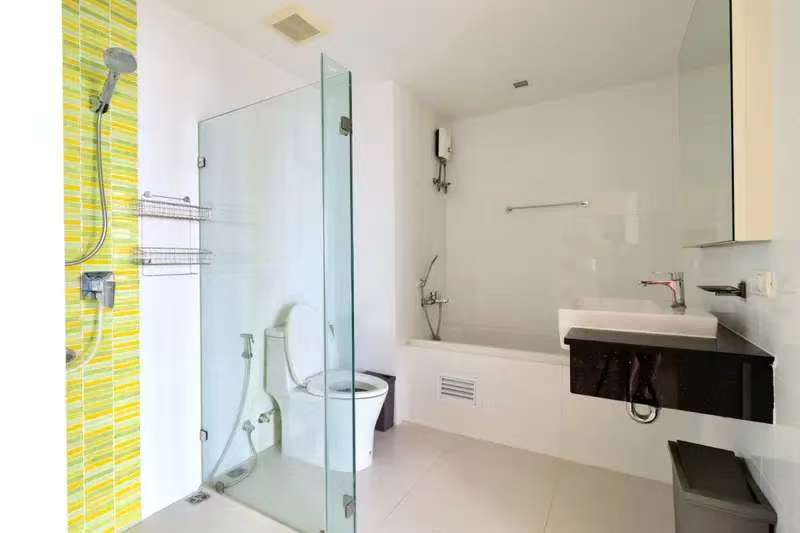 Sonrisa Sriracha 房间漂亮且设施齐全，可以直接入住-13