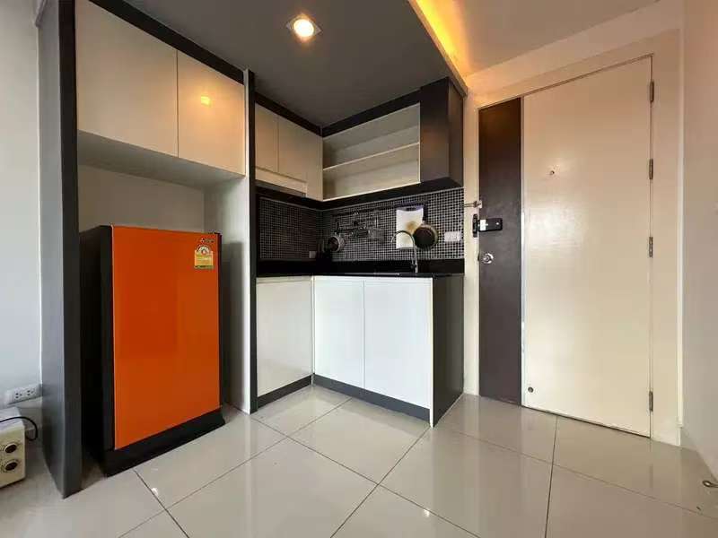 The Time Condo 家具齐全，位置便利，拎包入住-2