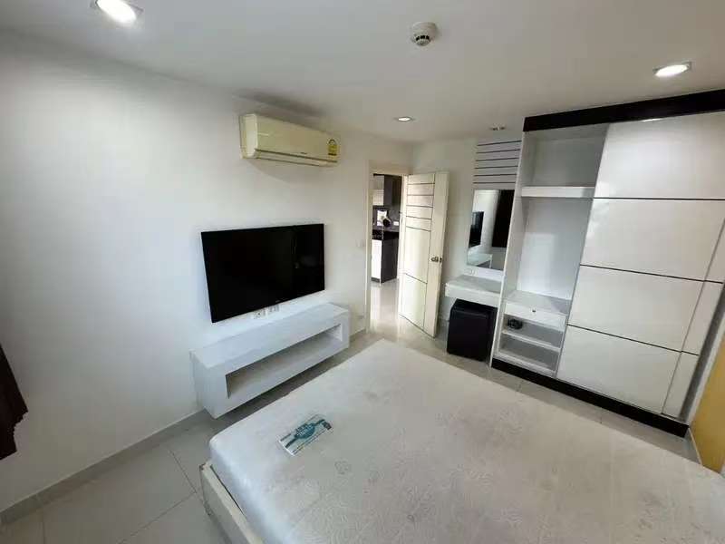 The Time Condo 家具齐全，位置便利，拎包入住-7